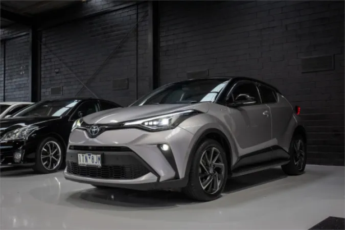 2021 TOYOTA C-HR — photo