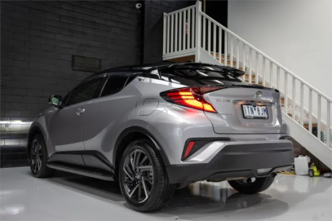 2021 TOYOTA C-HR — photo