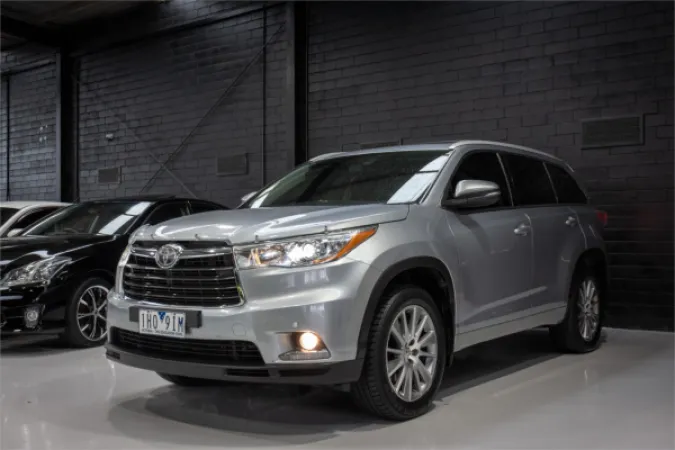 2014 TOYOTA KLUGER — photo