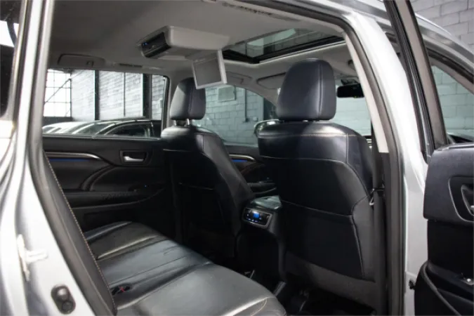 2014 TOYOTA KLUGER — photo