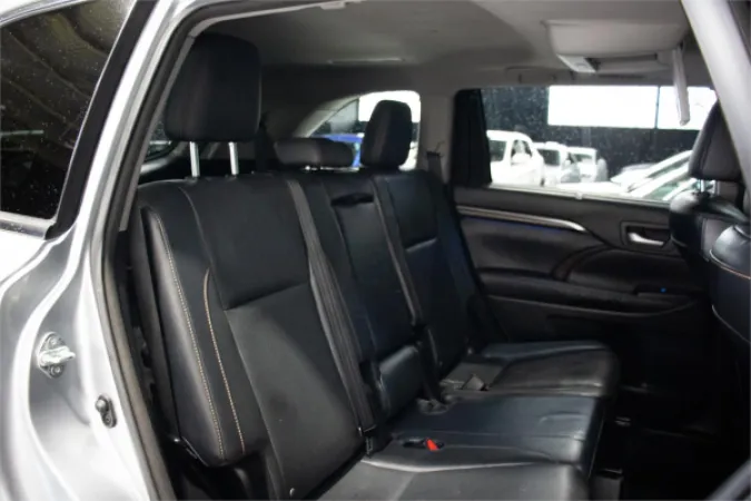 2014 TOYOTA KLUGER — photo